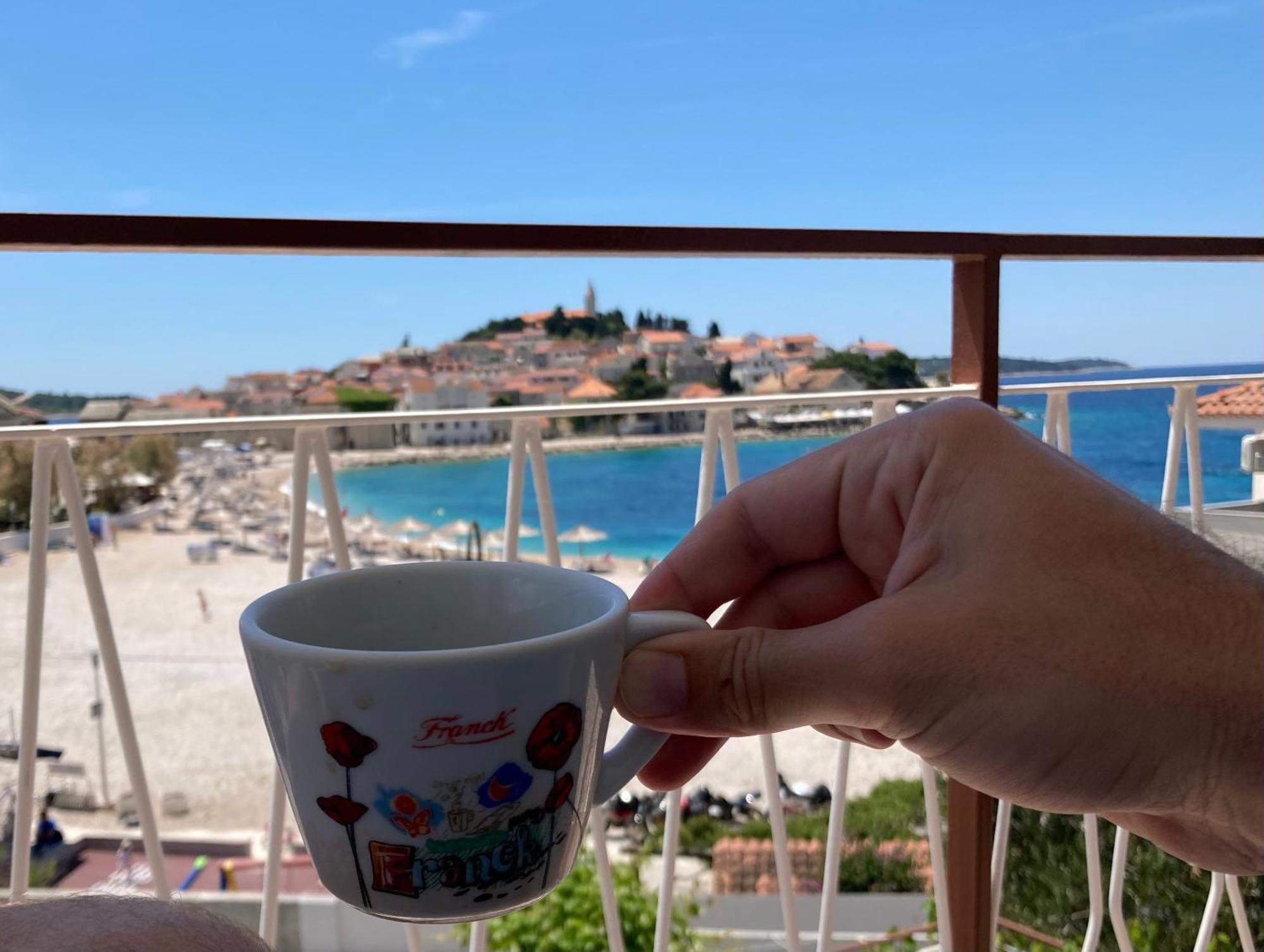 Rooms 22 - Beachfront Primošten Екстериор снимка