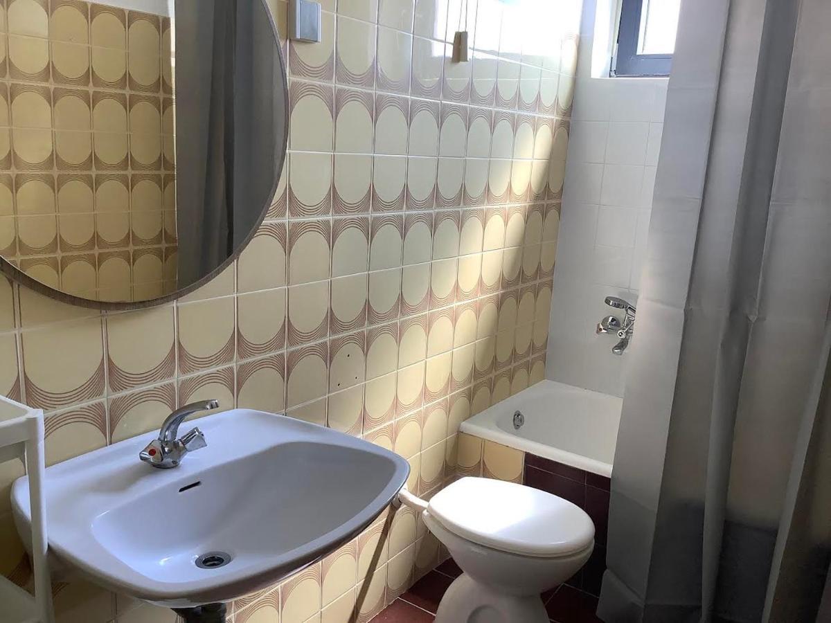 Rooms 22 - Beachfront Primošten Екстериор снимка
