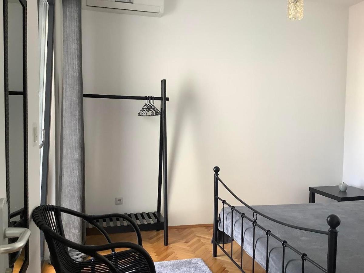 Rooms 22 - Beachfront Primošten Екстериор снимка